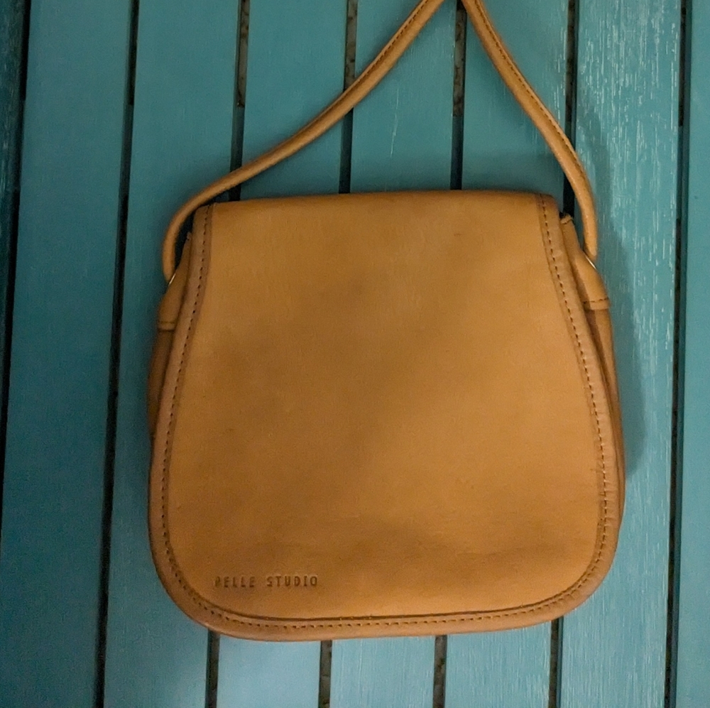 SALE Wilson's small crossbody